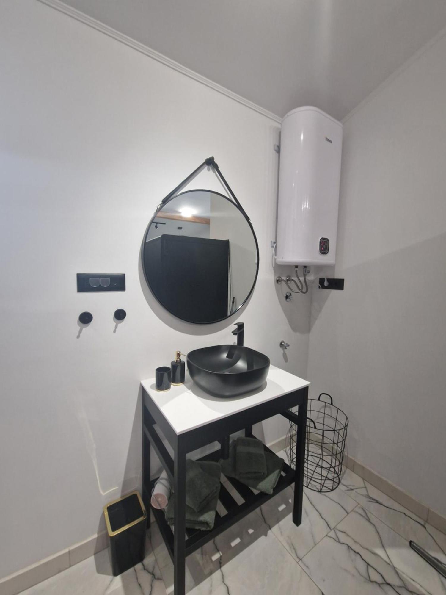 פורץ Apartman Oli 1 מראה חיצוני תמונה